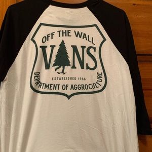 Vans 3/4 t shirt size M